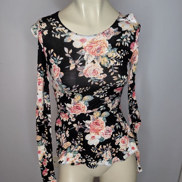 Aritzia Tops - ARITIZA Wilfred - Fabre floral shirt